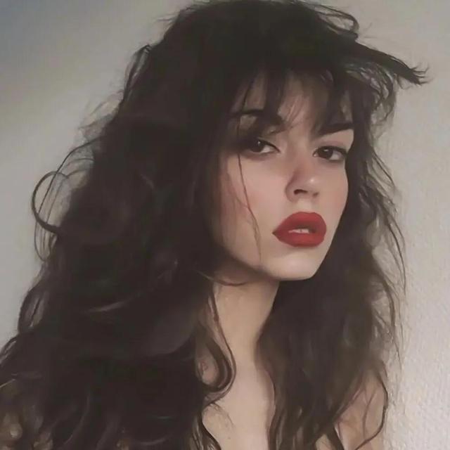 超好看气质的欧美女生头像微信，超好看气质的欧美女生头像（头像，欧美女生微信头像）