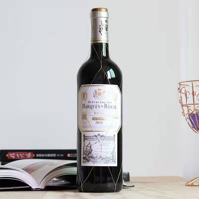 酿酒葡萄品种有哪些，酿酒葡萄品种有哪些种类（8款“行家都夸赞”的葡萄酒）