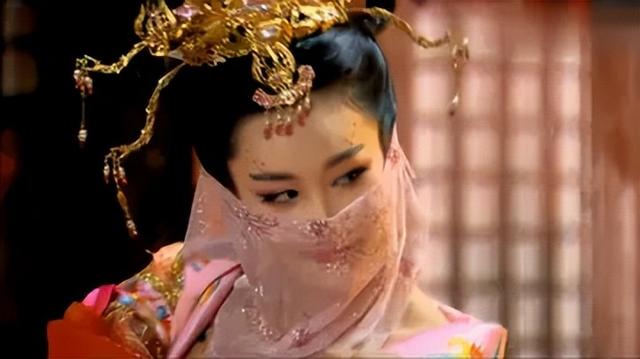 李晨张馨予生活照，张馨予写真 生活照（张馨予：游离吴卓羲和李晨后）