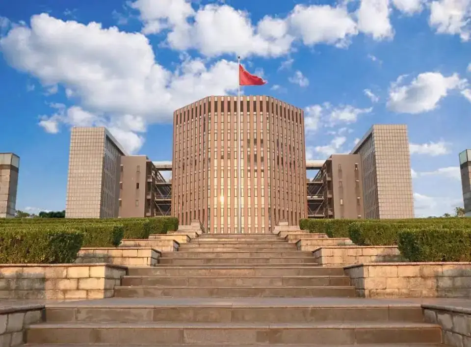 安徽大学与南昌大学图片