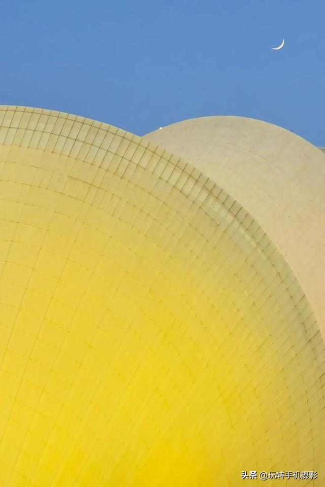 拍月亮用什么镜头，单反拍月亮需要什么镜头（手机如何拍中秋月亮）