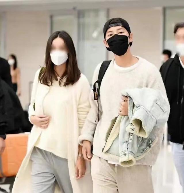 宋仲基个人资料，颜值非常高完全不输宋慧乔
