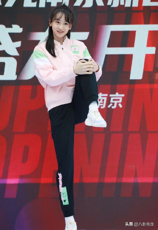 夏克立女儿，夏克立是哪国人（《爸爸》6位萌娃变美少女）