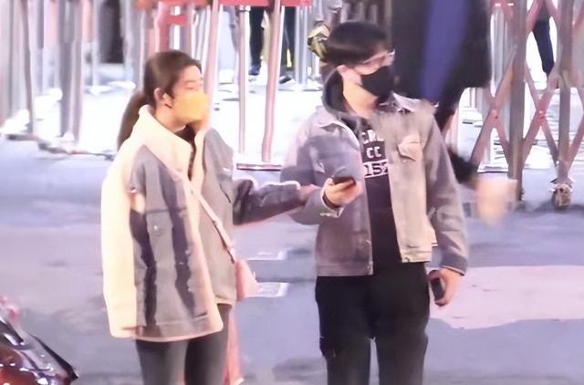 闺蜜头像三人一萌一酷一霸气，三人闺蜜头像:)『三个人的友谊，不一定有一个是多余的』微信（SHE合体为Hebe庆生）