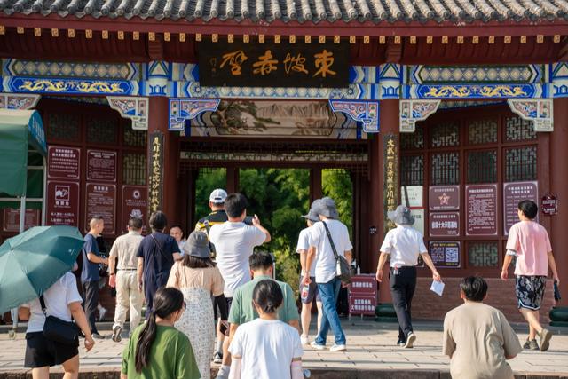 关于长江的古诗，关于长江的古诗大全四年级下（苏轼在这里写下59首与长江相关的诗词）