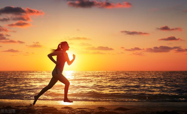 每天运动大汗淋漓对身体好吗，运动完大汗淋漓对身体的好处（跑步出汗越多，脂肪消耗越多吗）