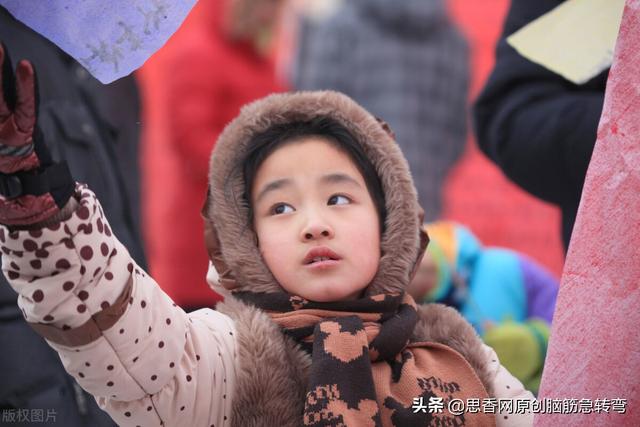 麻屋子红帐子白胖子分别指什么，麻屋子红帐子里面住个白胖子分别指什么（粉红袄子白胖子<打一植物>）