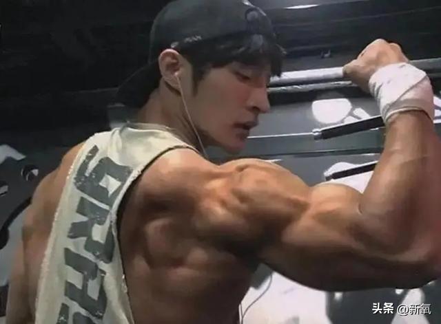 沈昌珉颜值巅峰，沈昌珉被韩网夸是“出道9年的鲜肉”