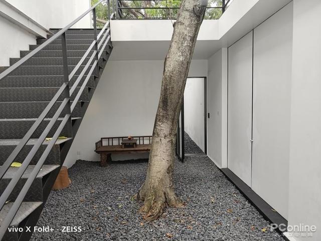 八英寸等于多少厘米，十英寸等于多少厘米长度（Fold+全面评测）