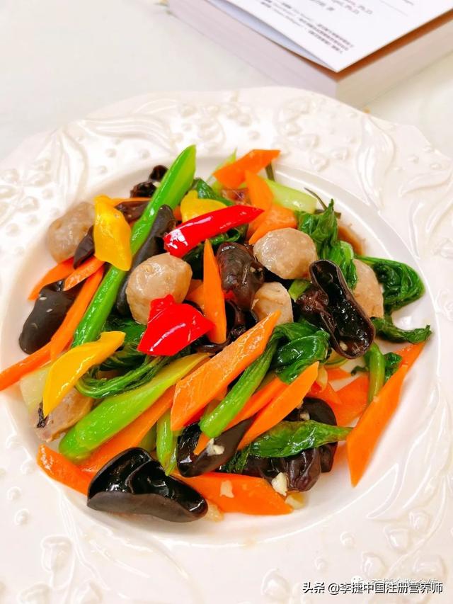 健康食谱 早中晚餐，健康的早晚餐食谱是什么（2022中国居民膳食指南准则六）