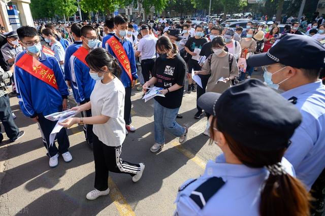 山西高考多少人，山西高考多少人本科多少人（山西省29.6万名考生参加高考）