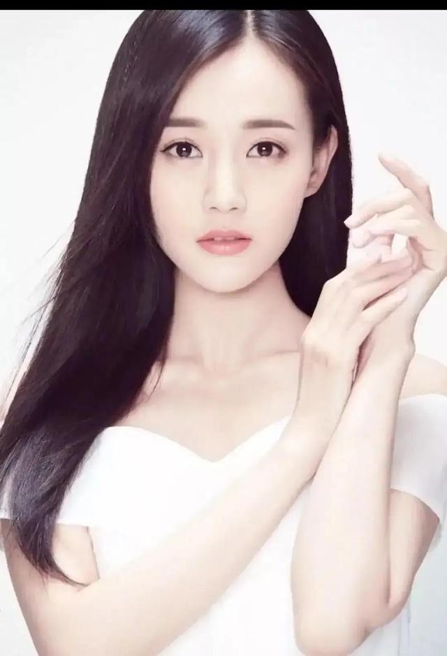 女人爱男人的几点表现，女人爱男人的四个表现（女人心里爱着你）