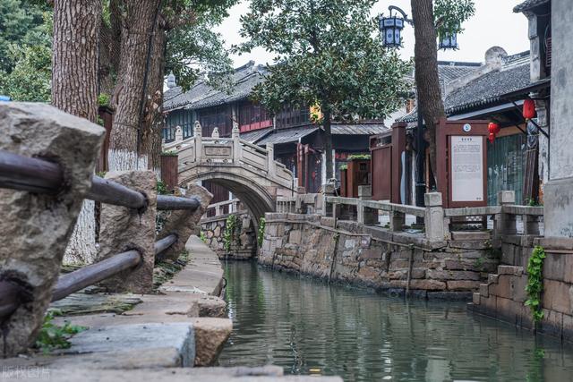 江南最地道的5个古镇，走进江南水乡的6个绝美古镇里