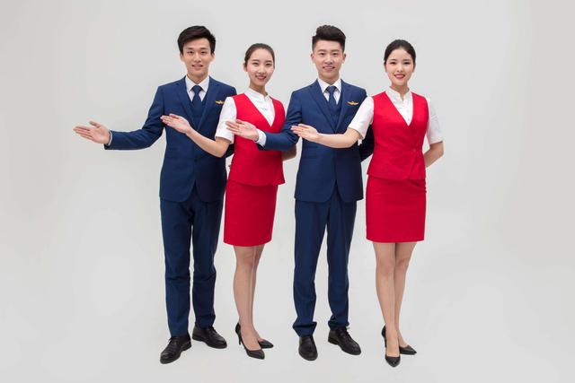 空乘学校招生要求，空乘专业招生条件（初中生可以报考空乘专业吗）