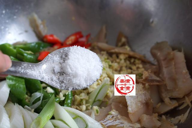 海兔子怎么做好吃，海兔子怎样做更好吃（这道凉拌海兔子）