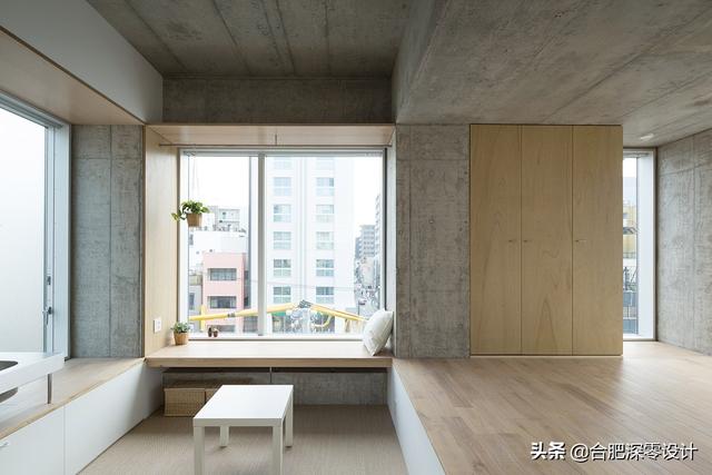 下沉式设计让客厅别具一格，也不耽误会客用餐