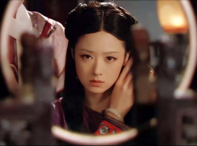 唐艺昕甄嬛传演的谁，唐艺昕在甄嬛传里演什么角色呢（“蛇蝎女孩”异军突起）