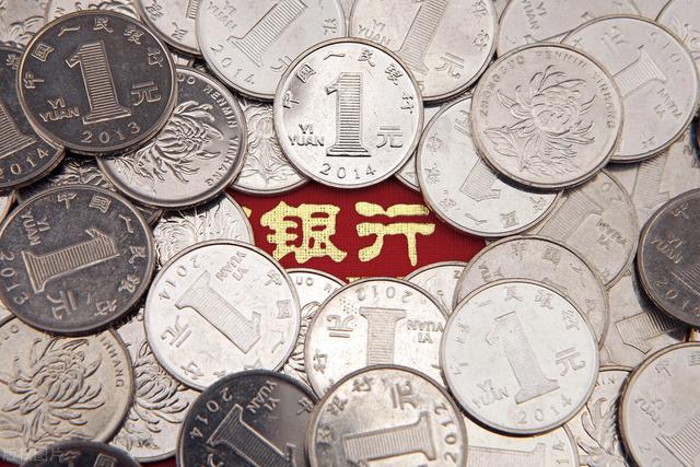 一万人民币有多重，1000万人民币有多少斤重（一个亿到底有多重）