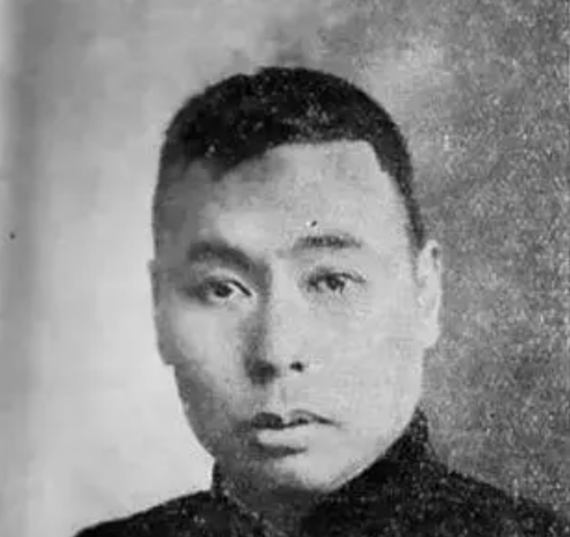 故宫建于哪个朝代，毛主席曾3次参观故宫城墙（故宫是哪个朝代建的）