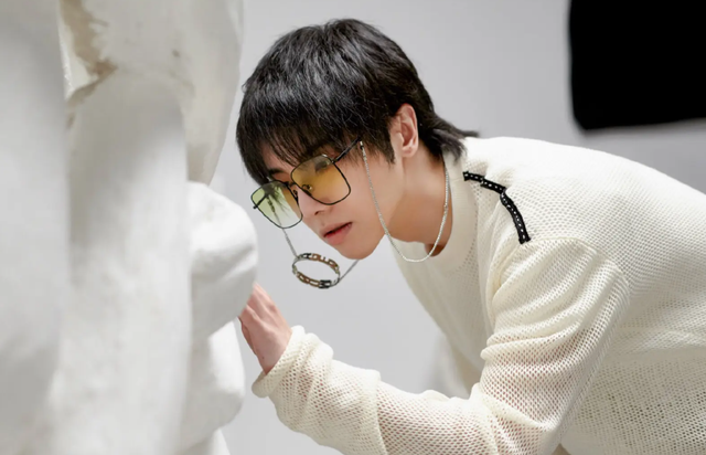 benz雄，benz雄开的是什么奔驰（实则家世显赫的10位男星）