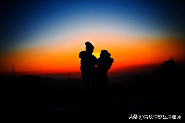 占有欲强什么意思，对朋友占有欲强什么意思（极强的占有欲并不是爱情）