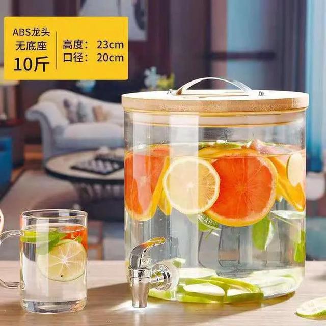钠钙玻璃杯能倒开水吗，高白料玻璃能装开水吗（为什么有些玻璃用热水会炸）
