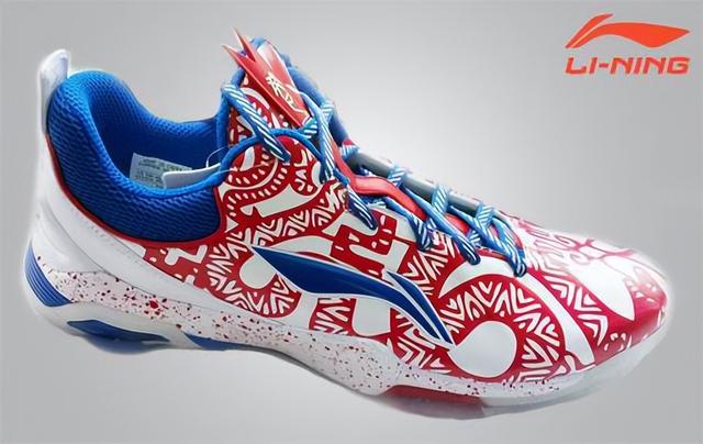 李宁篮球鞋怎么样，李宁和安踏哪个好（李宁做了一双更强的“超轻”篮球鞋）