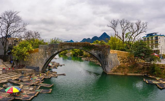 桂林旅游攻略必去景点，桂林旅游十大必须去的景点攻略（盘点桂林最值得去的10个景点）