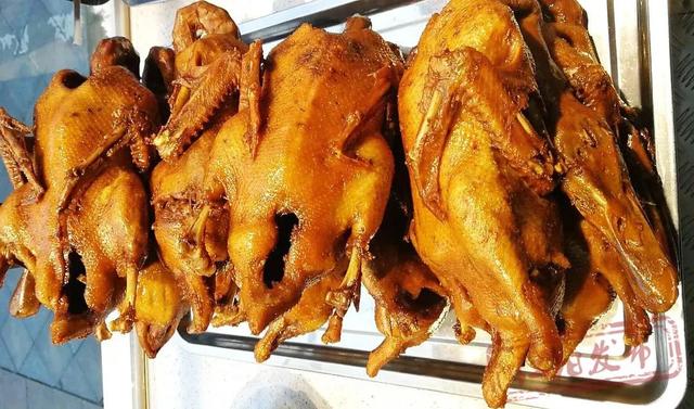 泸州都有哪些特色美食，泸州都有哪些特色美食介绍（这10道泸州特色美食）