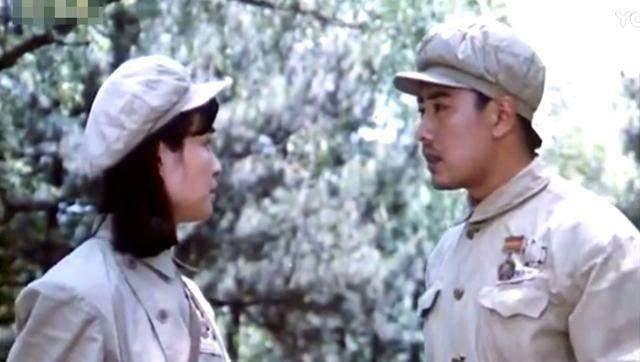 梦见山崩海啸什么意思，梦见山崩海啸,洪水滔天是怎么回事（与刘晓庆结婚离婚）