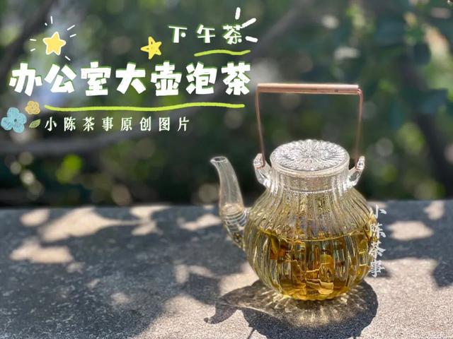 粗陶茶具有什么优点和缺点，粗陶茶具适合什么茶（老茶客才爱用玻璃壶煮老白茶）
