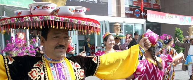 肉孜节和古尔邦节，肉孜节和古尔邦节的来历（新疆维吾尔族主要的传统节日）