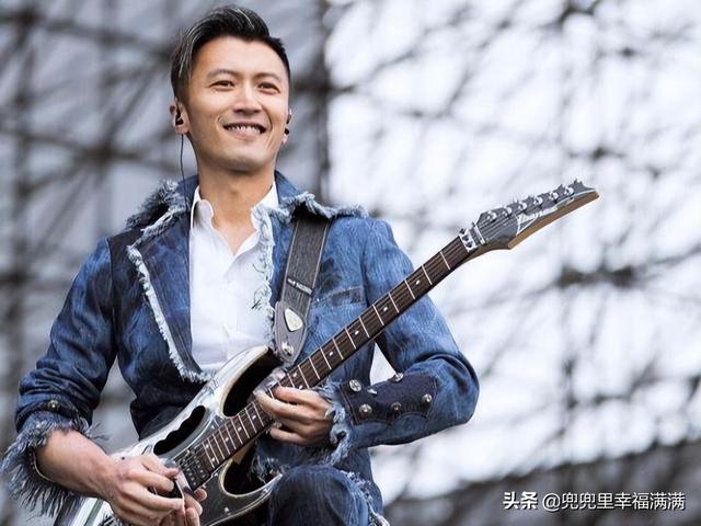 好听的流行歌曲推荐，十首好听流行歌曲（华语乐坛10大爱国流行歌曲）