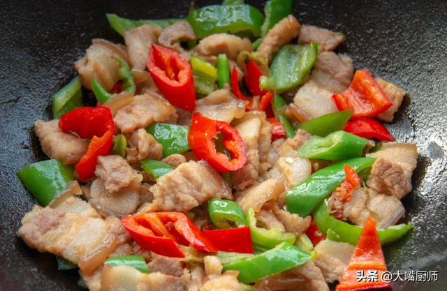 猪肉怎样炒又鲜又嫩又好吃，怎样炒猪肉才能又嫩又好吃呢（掌握3个技巧）