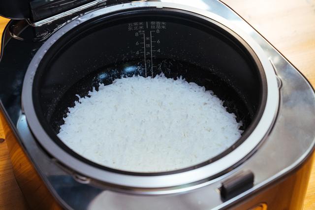 ptfe和特氟龙的区别，ptfe和特氟龙的区别是什么（到底是买国产还是进口）