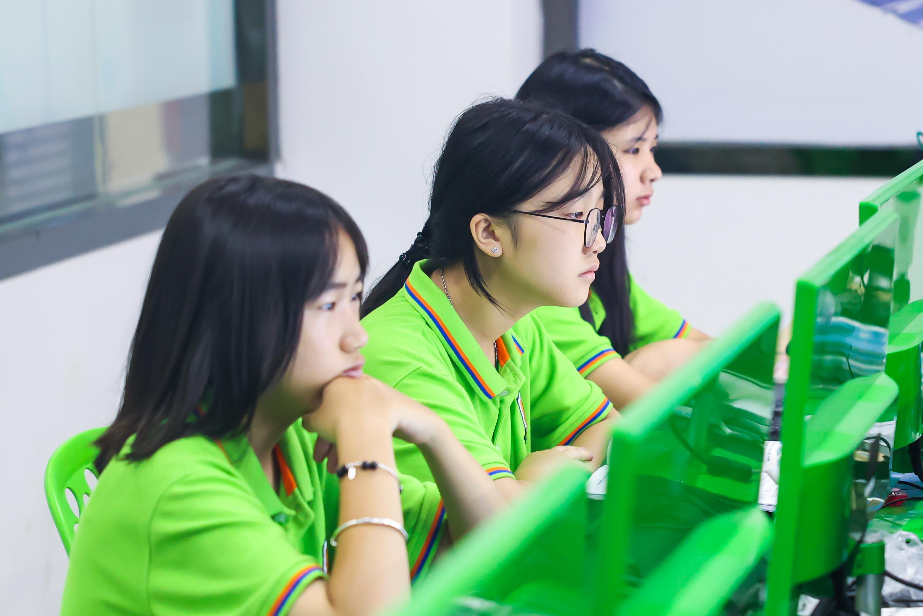 电脑学校好不好（避无可避）