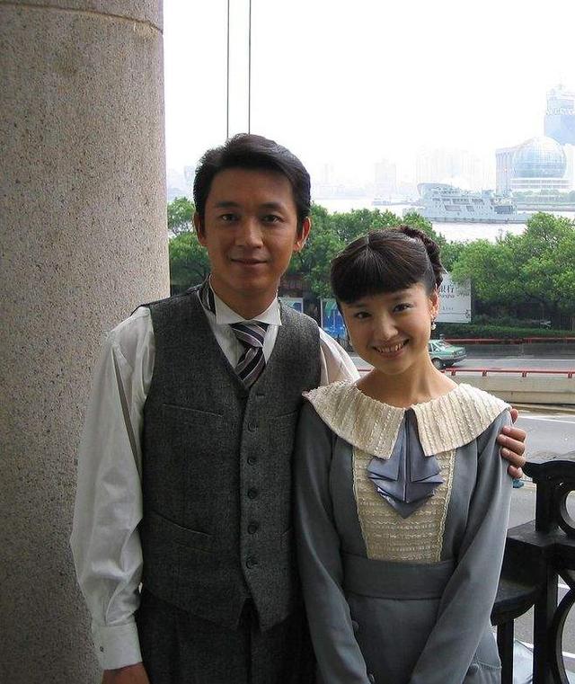 董洁和王大治结婚照，董洁和王大治结婚照片视频（才发现董洁婚内出轨王大治）