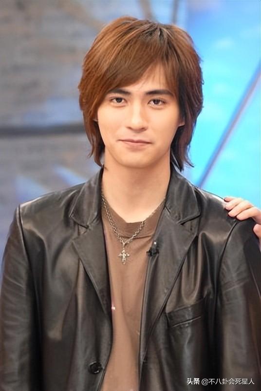 大帅哥头像!超帅微信，大帅哥头像!超帅（10位港台长发男星）