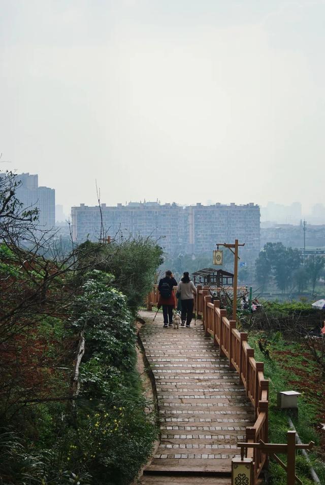 五一周边游玩景点，五一周边游玩景点大全贵州（成都周边12条小众徒步线路）