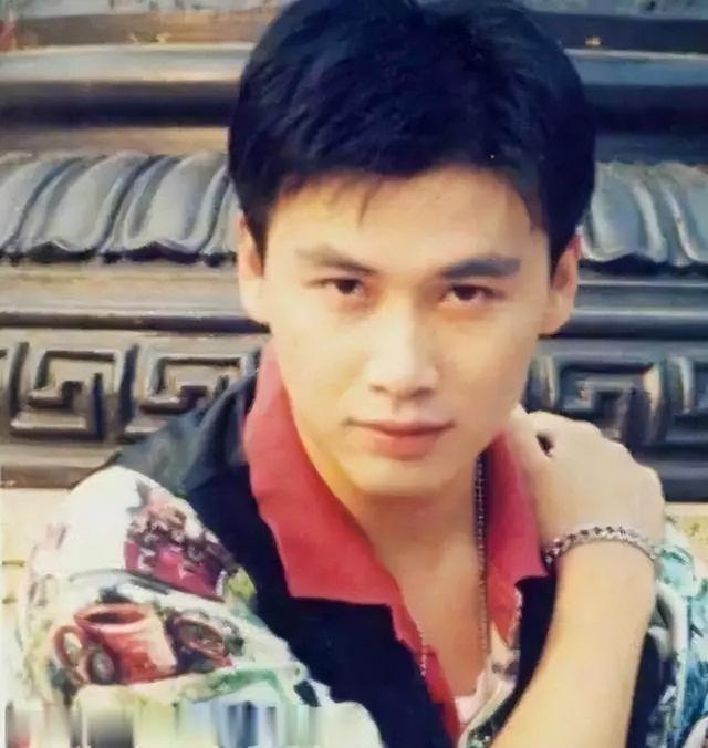 一颗颗眼泪都是爱演员表，一颗颗眼泪都是爱 剧照（13位演员人生迥异）