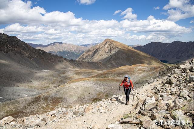 怎么锻炼肺活量，怎么锻炼肺活量和耐力（如何增强高原登山、长距离徒步时的摄氧量）