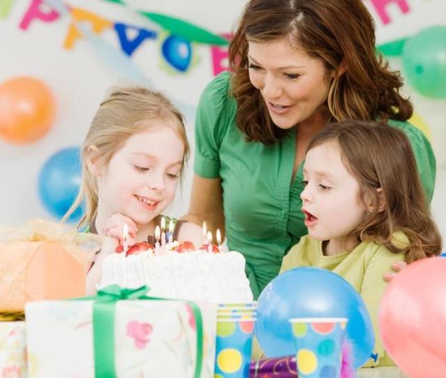 小朋友生日礼物，儿童生日礼物送什么好（孩子频繁参加同学10岁生日宴）