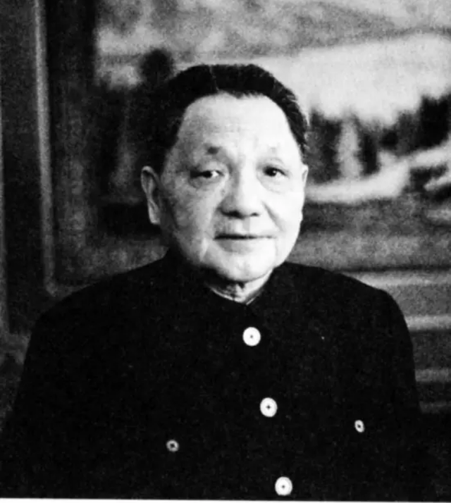 小布什几次访华，小布什总统坚持出席：不仅我去
