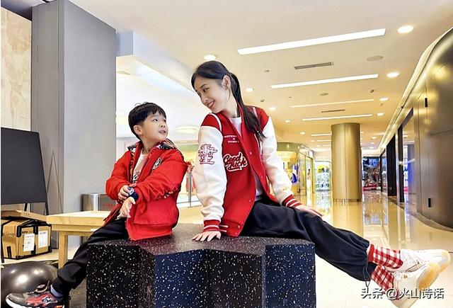 黄圣依拍过的电影，黄圣依有拍哪些电视剧（黄圣依：婚变风波后首露面）