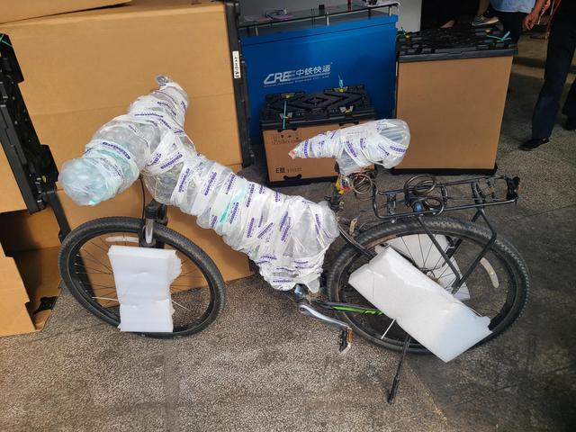 自行车怎么寄快递，异地买的刀具怎么带回家（你若有自行车邮寄的困扰）