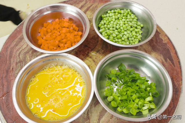 秋季吃什么菜好，秋季吃什么菜好呀（建议少吃猪肉和鱼肉）