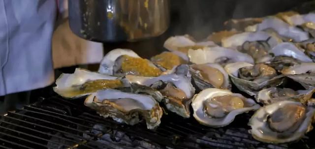 深夜食堂故事简介，电影深夜食堂故事简介（翻拍无数次的《深夜食堂》在讲什么）