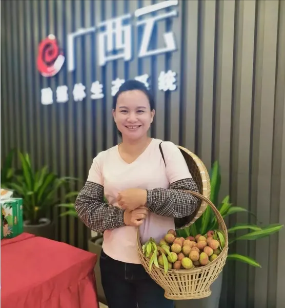 快手10万粉丝月收入(快手10万粉丝能挣钱吗)