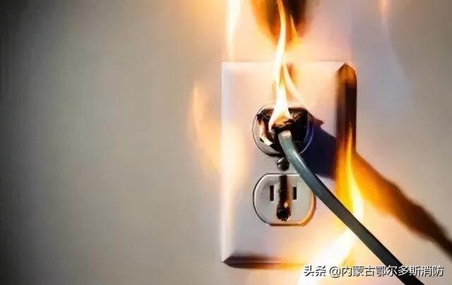 用灭火器进行灭火的最佳位置是，怎么使用灭火器（2022年5月10日快讯）