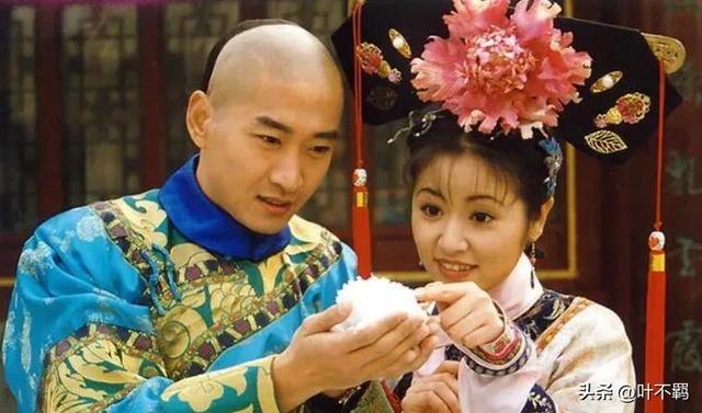 老还珠格格24年后演员今昔对比，24年后周杰被逼成了农民